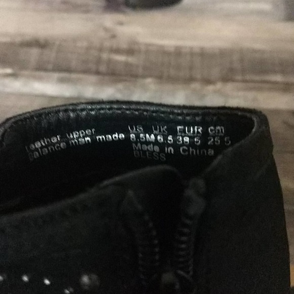 Fergie Leather Bless Bootie Ankle Boots Black 8.5 - Picture 6 of 12